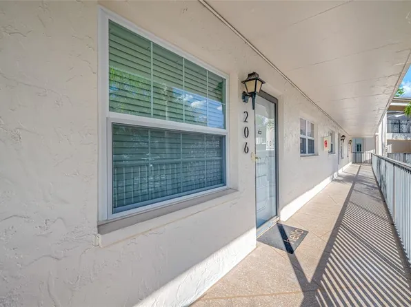 820 Virginia St APT 206, Dunedin, FL 34698
