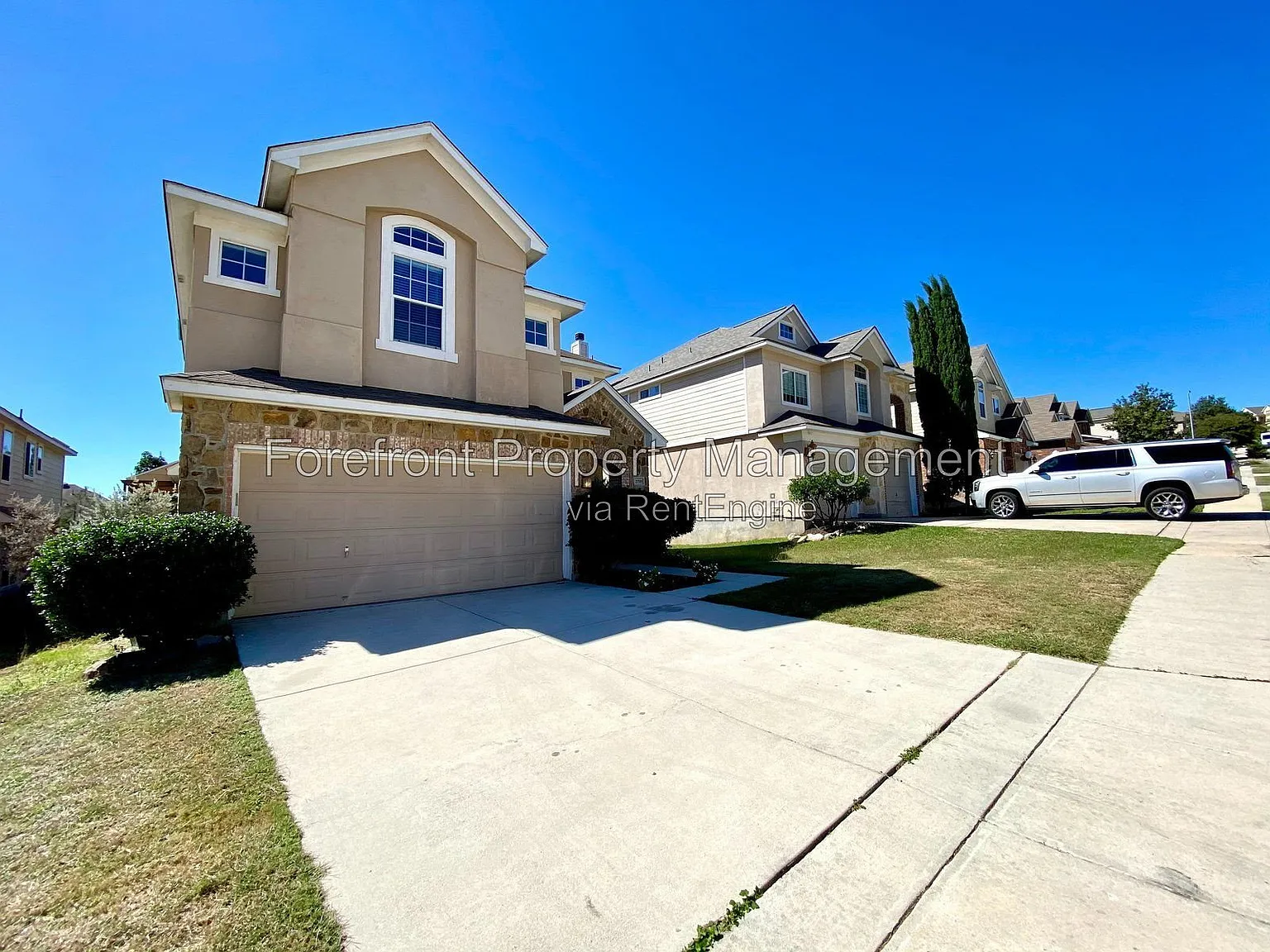 3 bed, 2.5 bath, 2263 sqft, $2,500 — Photo 2