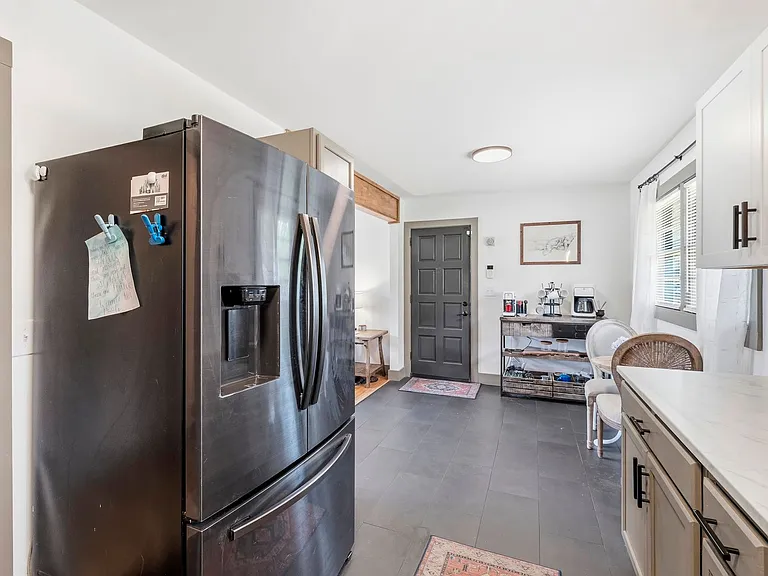 250 Morningview Dr — Photo 12