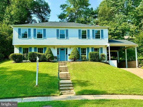 8302 Nightingale Ct, Annandale, VA 22003