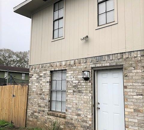 4th image of 218 Amite Dr