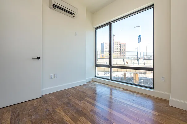 Rented by Nooklyn NYC LLC | media 38