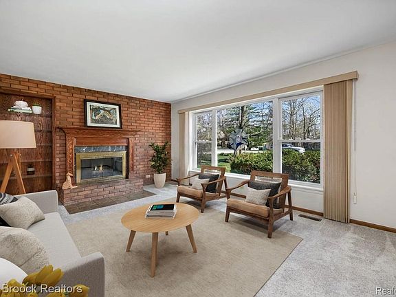 5th image of 4550 Patrick Rd