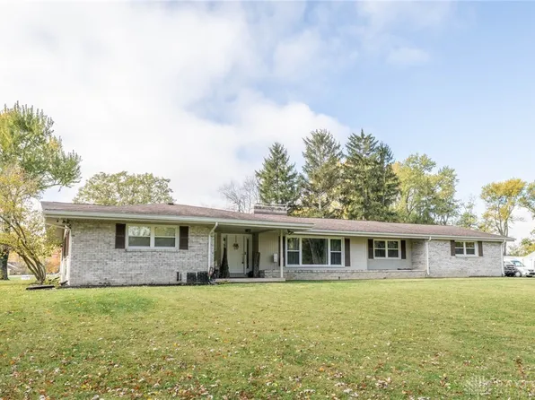 101 Edgewood Dr, Eaton, OH 45320