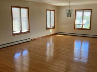 573 Kingsland Ave, Lyndhurst, NJ 07071
