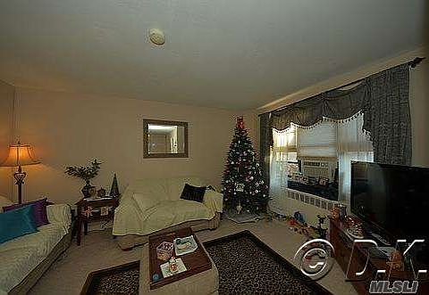 3rd image of 275 Maple Ave APT 6C