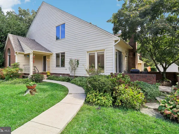12610 James Bergen Way, Fairfax, VA 22033