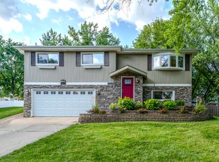 1532 Rita Ave, St Charles, IL 60174