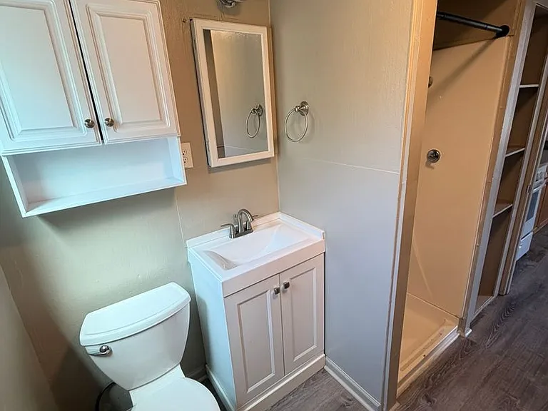 222 Jennings St #2 — Photo 6