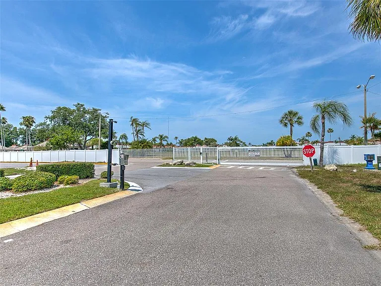 4313 Tahitian Gardens Cir #K — Photo 27