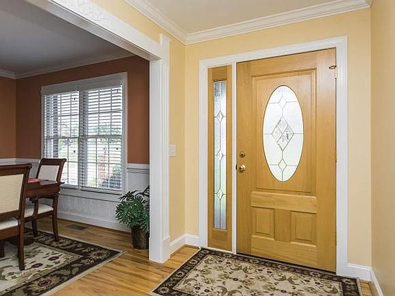 3rd image of 107 Bauman Ct