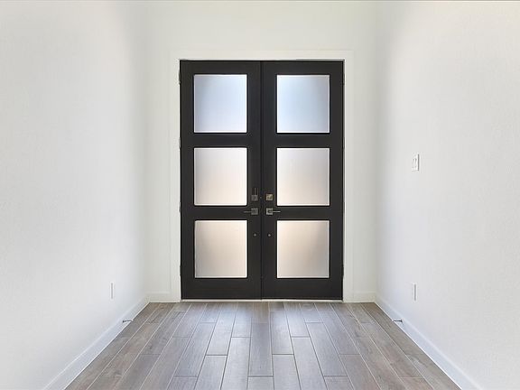 5th image of 4222 Ana Ridge Ln