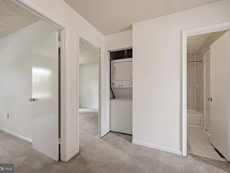 16 Meadowside Ct — Photo 26