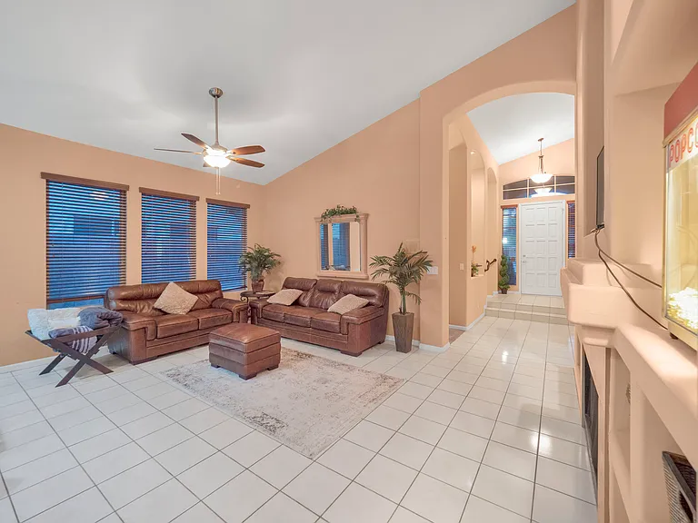 4232 E Rancho Caliente Dr — Photo 9