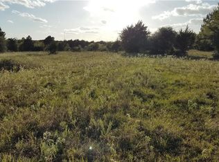 986 S Old Potato Rd, Paige, TX 78659