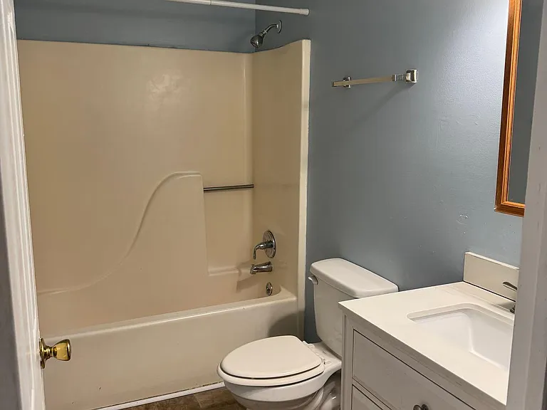 128 Charles St #8 — Photo 5