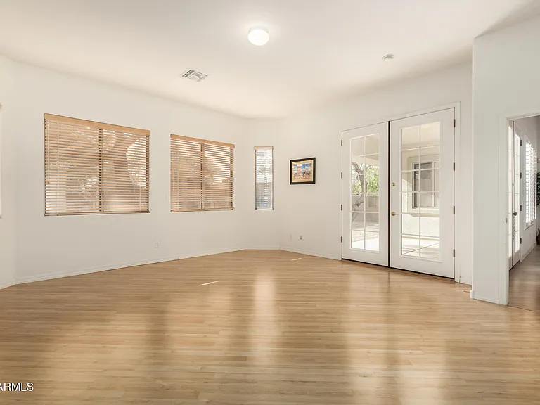 1203 E Kramer Cir — Photo 24