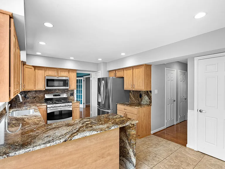 12545 Browns Ferry Rd — Photo 14