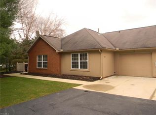 134 Beau Chemin Ave, Louisville, OH