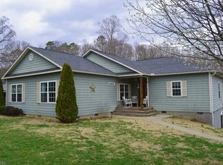 10 Ashe Rd, Candler, NC 28715