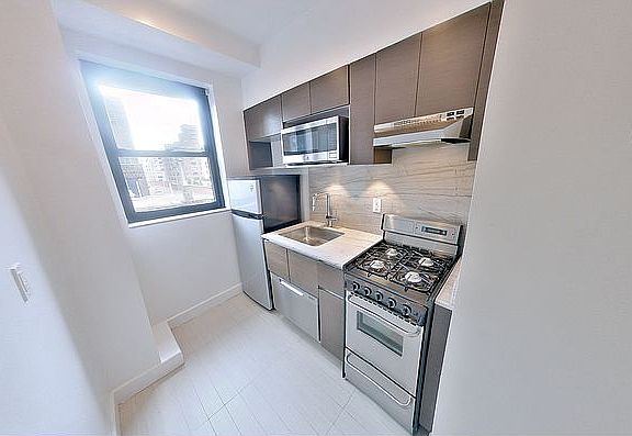 4th image of 400 E 57th St APT 11N