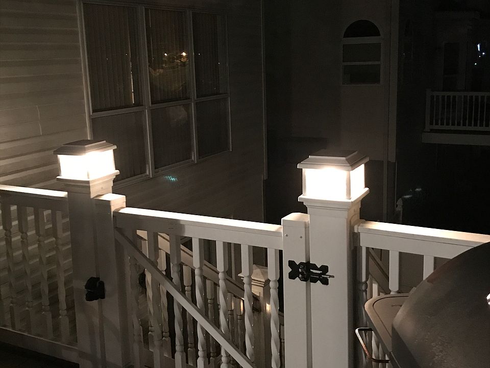 1st image of 10 Rivermeadows Dr