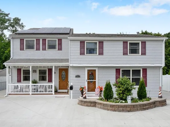14 Eddy St, Cumberland, RI 02864