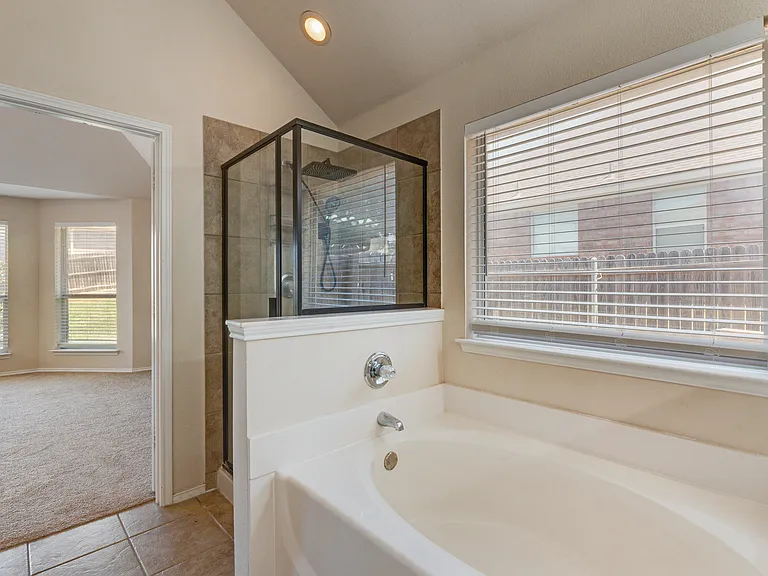 112 Singletree Ln — Photo 13