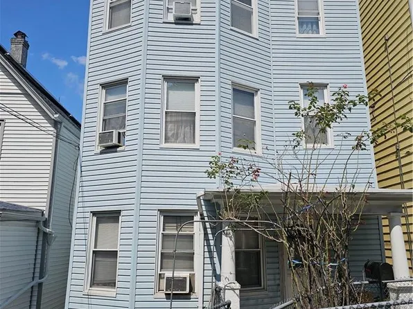 9 Van Buren Street, Yonkers, NY 10701