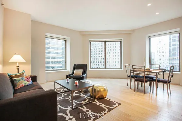 Rented by Town Residential | media 51