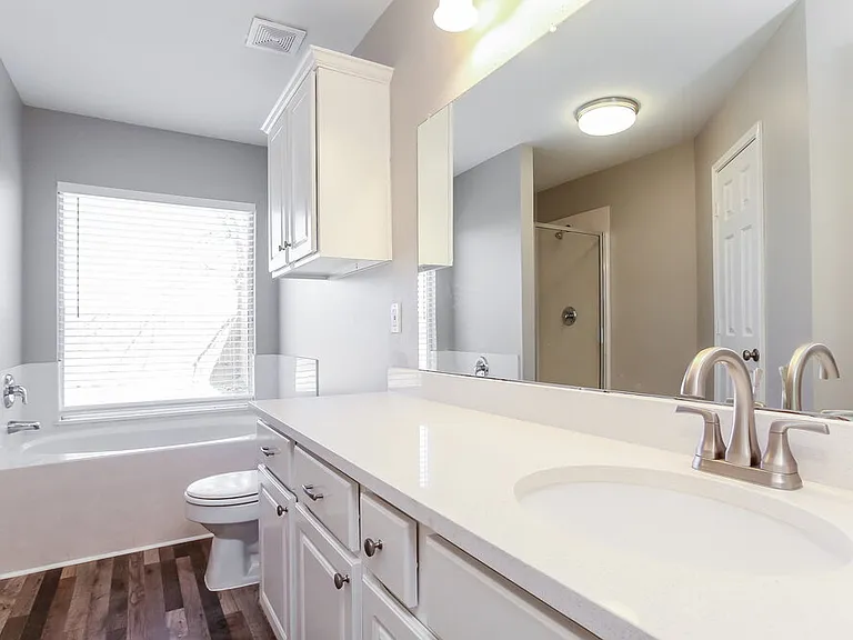 16315 Rockcreek Ln — Photo 11