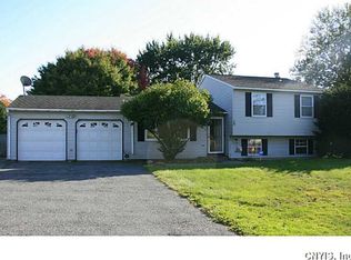 6006 Deersprings Rd, Cicero, NY 13039