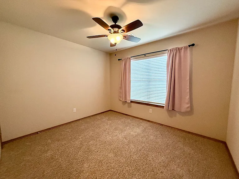 706 Sedona Dr — Photo 20