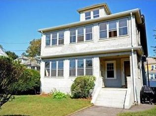 390 Charles River Rd, Watertown, MA 02472