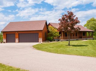 3051 Custer Ln SE, Rochester, MN 55904