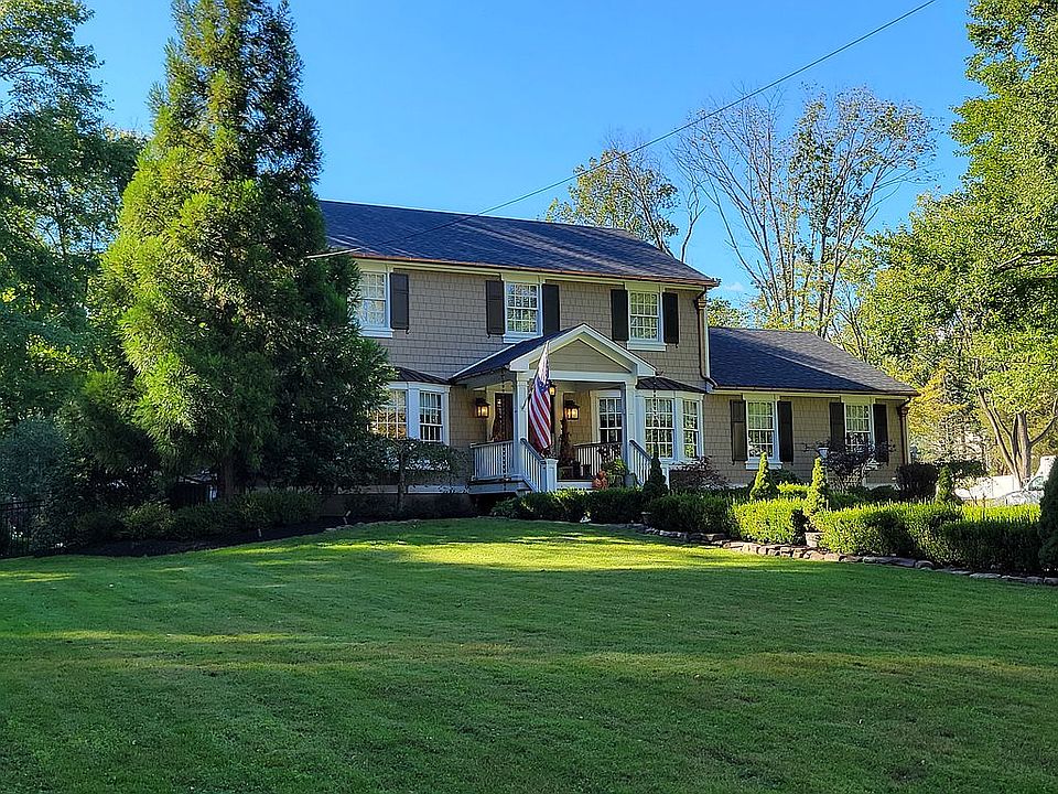 2nd image of 151 Fish Hawk Dr