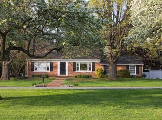 1869 Harrington Dr, Lancaster, PA 17601