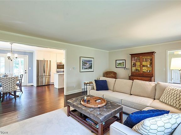 4th image of 475 Somerset Rd