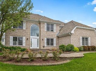 815 Winfal Dr, Schaumburg, IL 60173