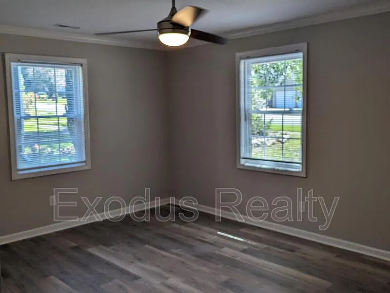 2 bed, 1.0 bath, 800 sqft, $1,100 — Photo 4