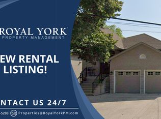 9 Harold St #2, Brampton, ON L6Y1C8