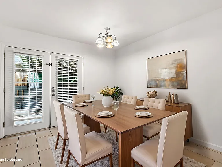 2298 N Indian Canyon Dr #E — Photo 10