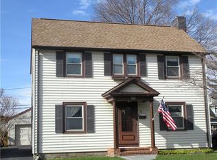 96 Covington Rd, Rochester, NY 14617