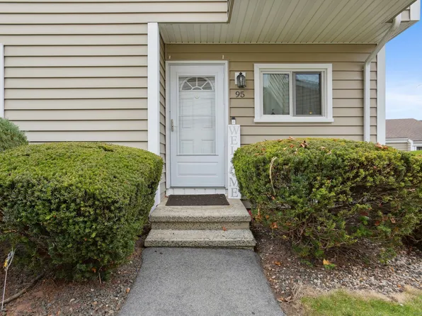 95 Monticello Drive #95, Branford, CT 06405