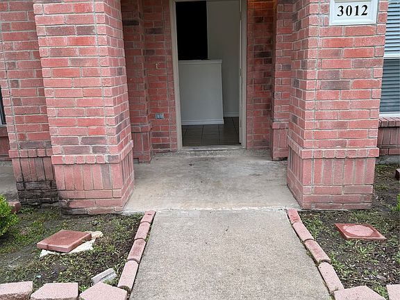 4th image of 3012 Timber Ridge Ln
