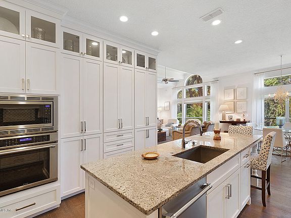 5th image of 116 Haverhill Dr