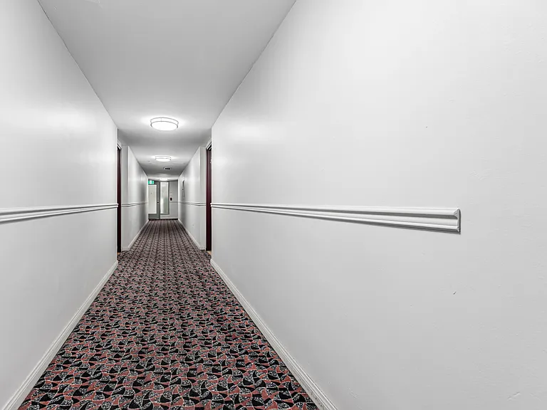 569 Sheppard Ave W — Photo 14