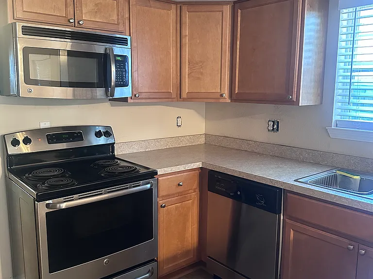 5813 Fleur De Lis Dr — Photo 4