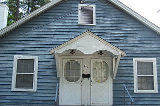 2nd image of 205 Lionel St