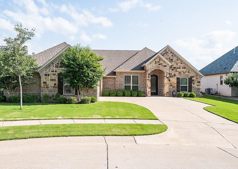 1st image of 1708 Troon Ct